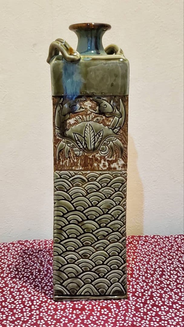 ②宮城三成 緑釉薬 角大壺 魚紋 蟹紋 烏賊紋 蛸紋