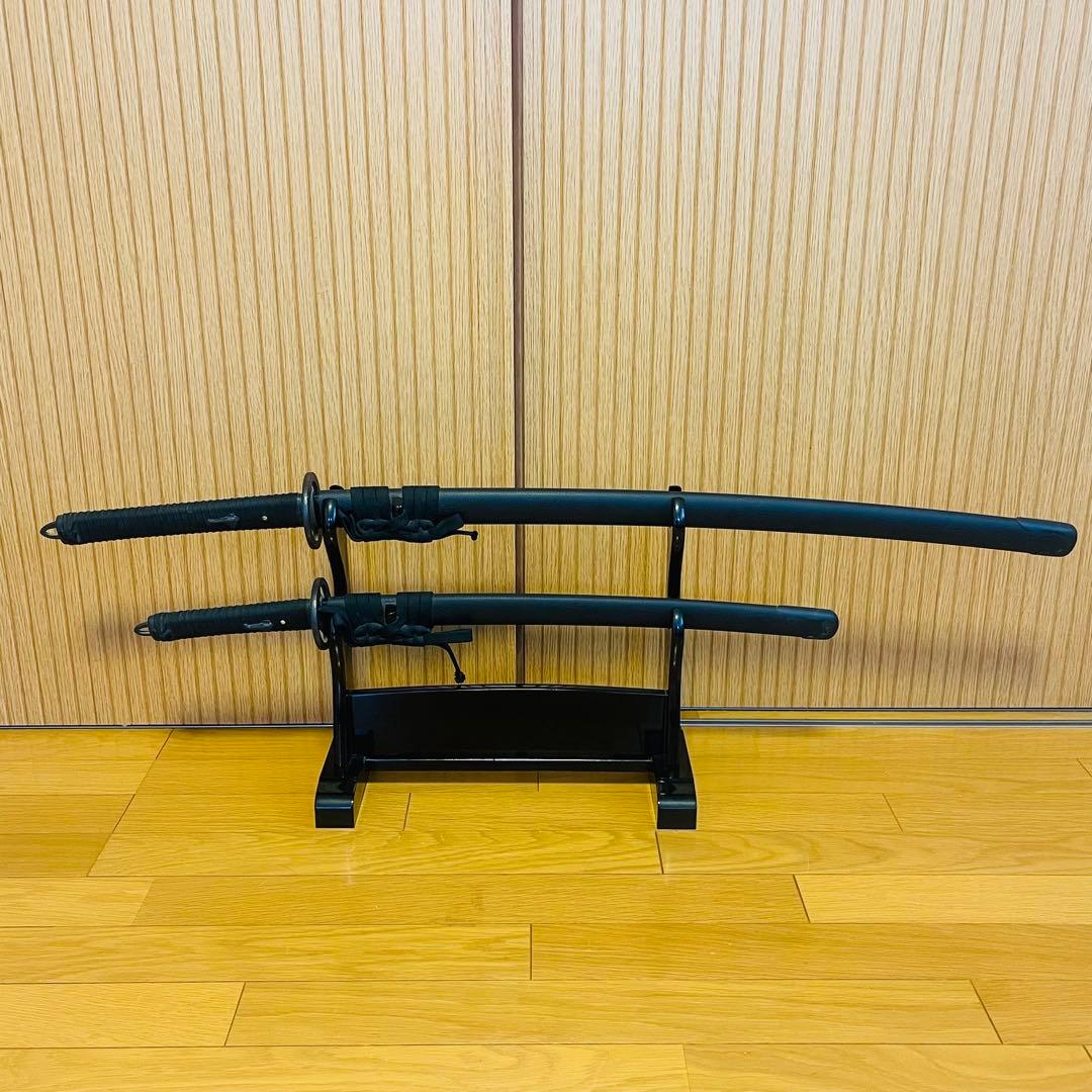 【限定品・美品】高級模造刀 武蔵拵 二十四代 藤原兼房作 大小セット 刀掛台付属