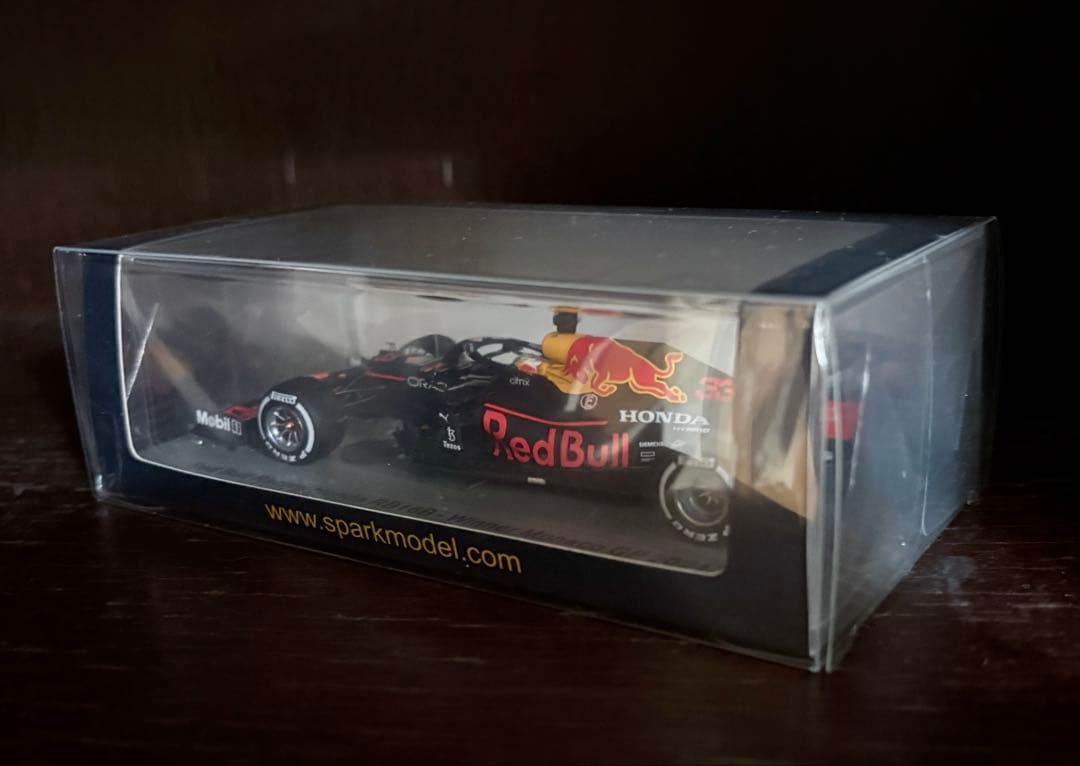 Red Bull RB16B 1/43 SPARK セルジオペレス