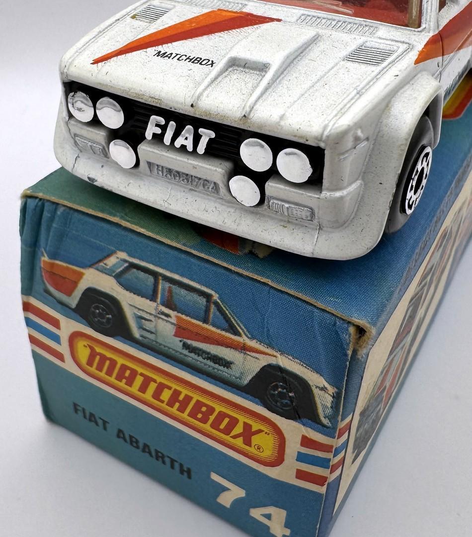 マッチボックス ミニカー フィアット アバルト 131 ラリー 箱付