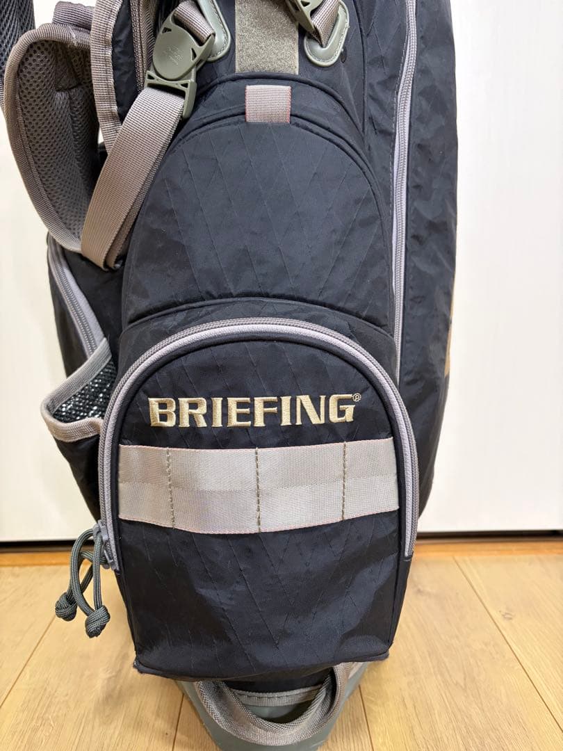 ブリーフィング　キャディバック&ヘッドカバーフルセット　キャップおまけ付き