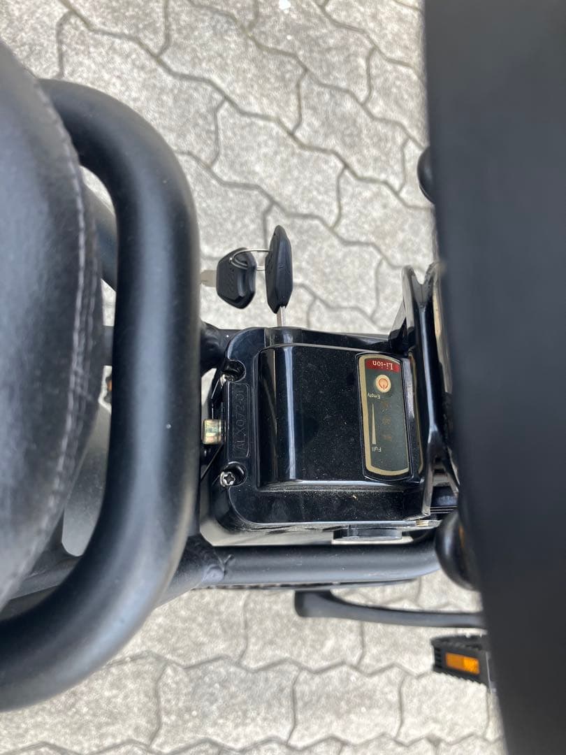 ジャンク品 折りたたみ電動アシスト自転車 FAT-01 20インチ 極太タイヤ