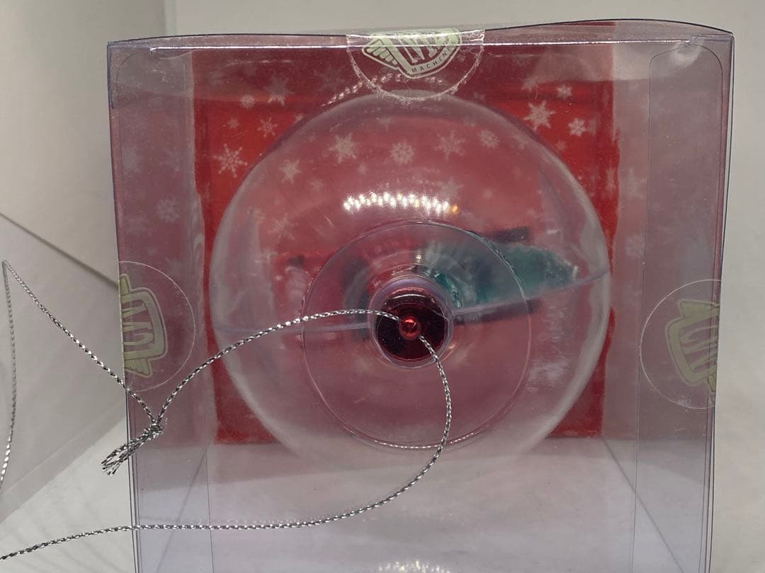 M2チェイス 1/64 ダットサン クリスマス仕様 ２台セット チェース