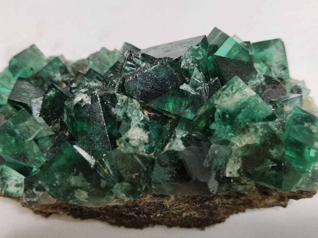 パワーストーン　天然石　原石　フローライト　241g　No.970