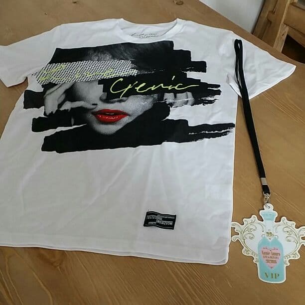 安室奈美恵Tシャツ　キーホルダー　ハンカチ　限定品