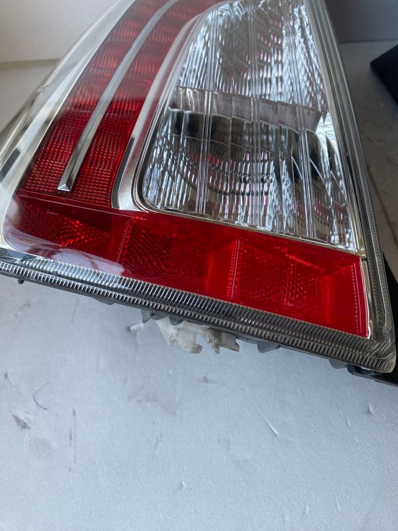 トヨタ プリウス 30系 後期 純正テールランプ 左右セット