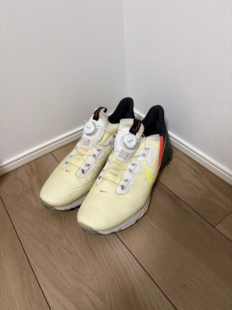 ツアーズームインフィニティ　NIKEゴルフ