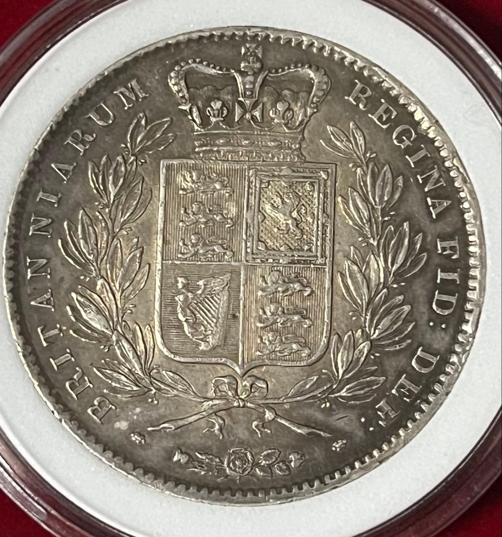 1844年 ヴィクトリア女王 クラウン銀貨　大型銀貨　トーンあり