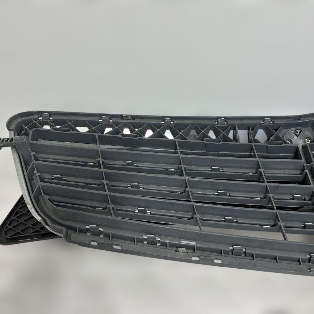ベンツ　フロントグリル