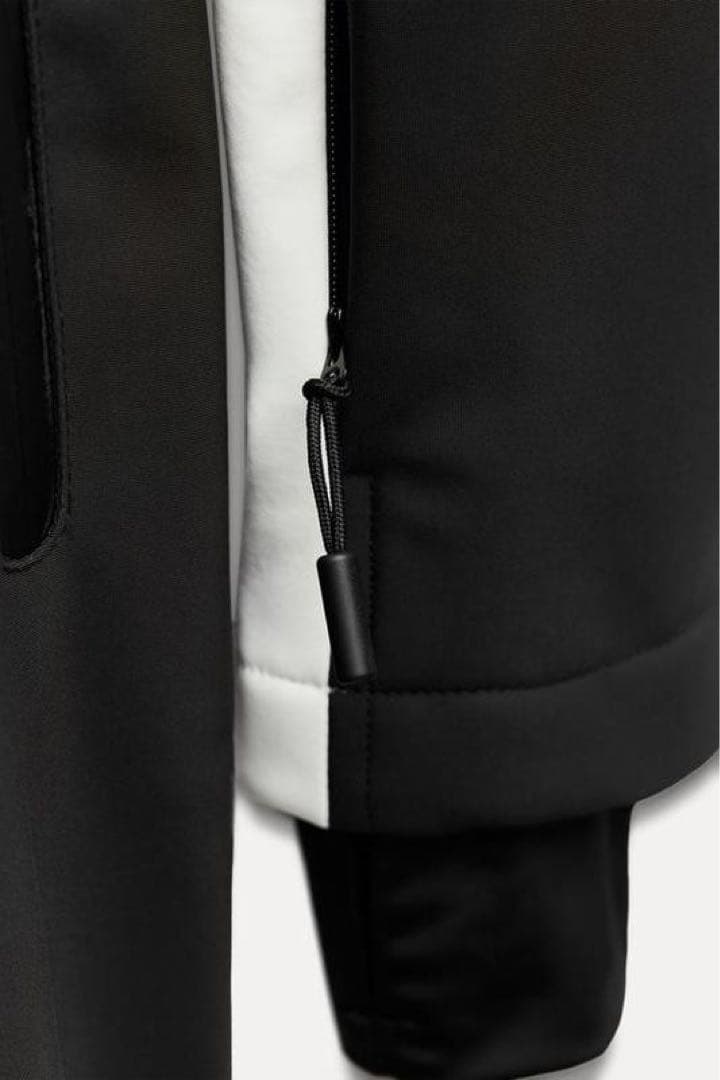 新品 ZARA 定価31,990円 フード付 ジャンプスーツ XS 1点限り♪