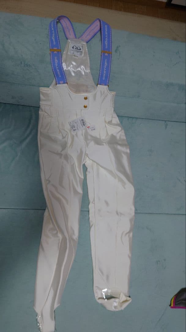 スキーウエアー(女性)上下セット+ 新品長期保管品