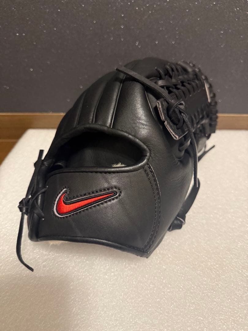★極美品★ NIKE ナイキ 一般軟式 内野手用 良型 小指2本対応 革質◎