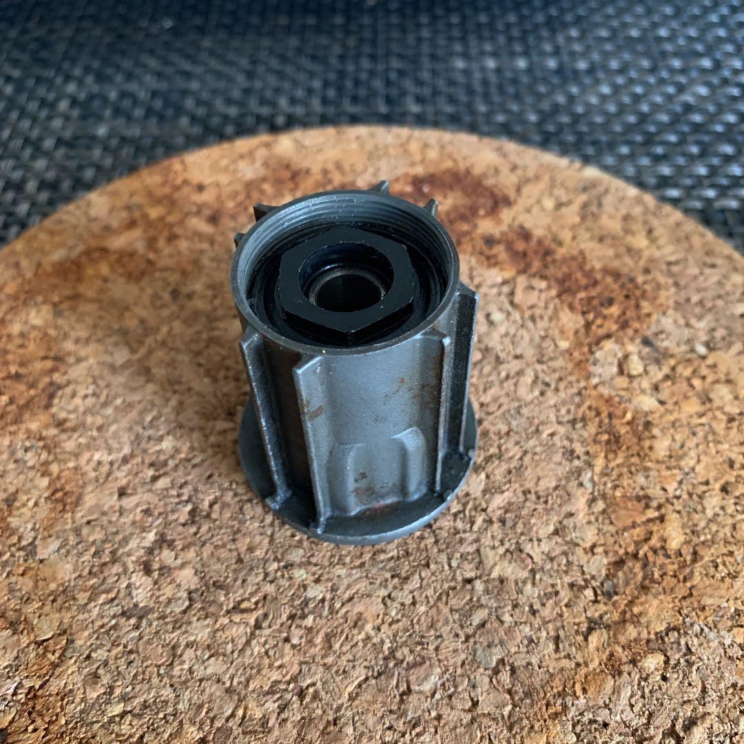 Mavic フリーハブボディ　カンパニョーロ　バイクハンド