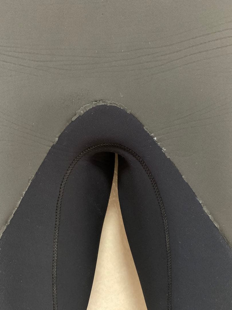 BILLABONG セミドライ　ウェットスーツ Ｌサイズ