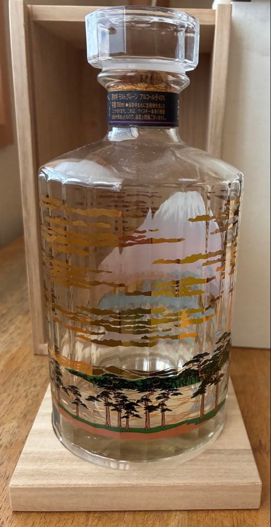 や*き様 【空瓶】サントリーウイスキー響21年 意匠ボトル《富士風雲図》2015