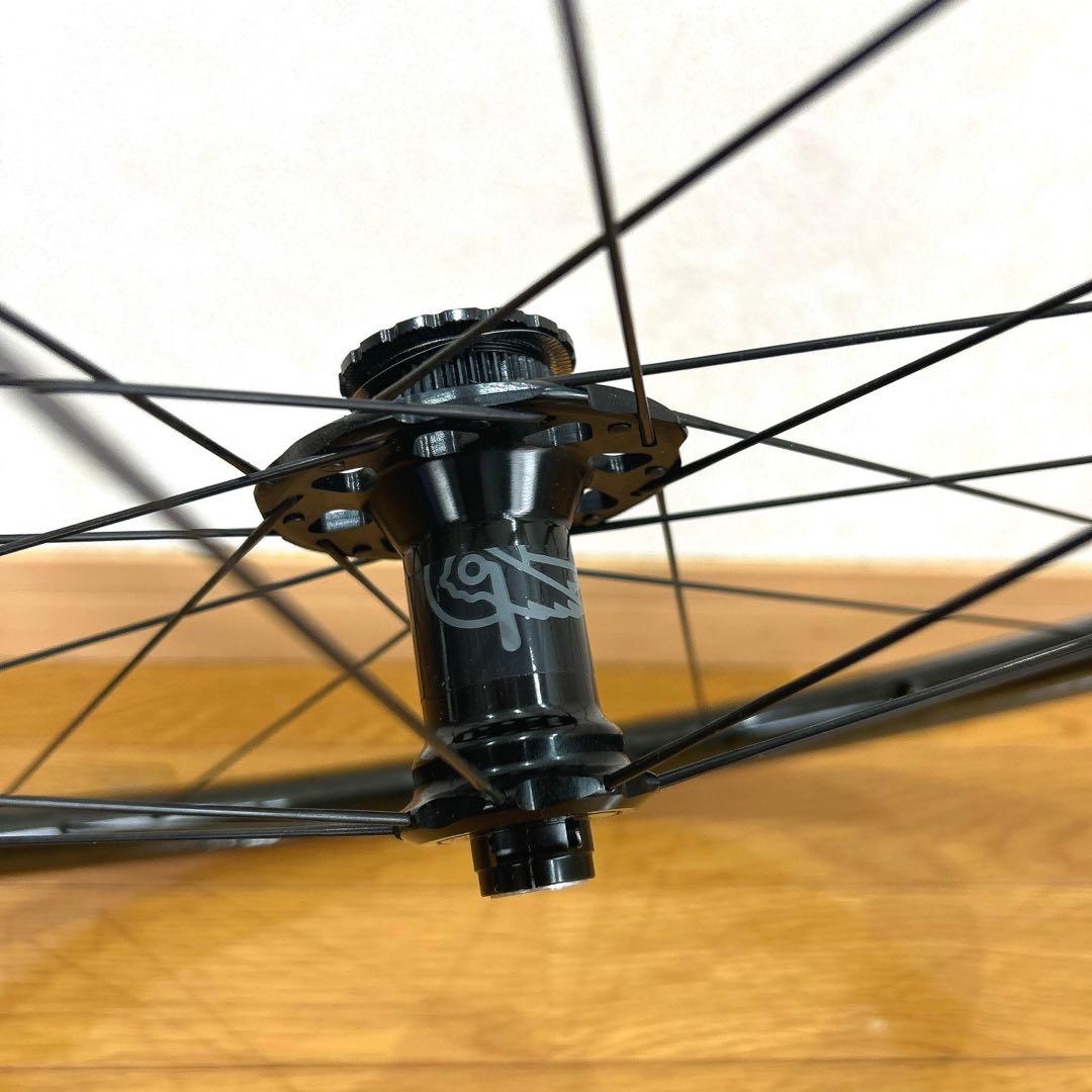 カンパニョーロSHAMAL CARBON DB シャマルカーボン