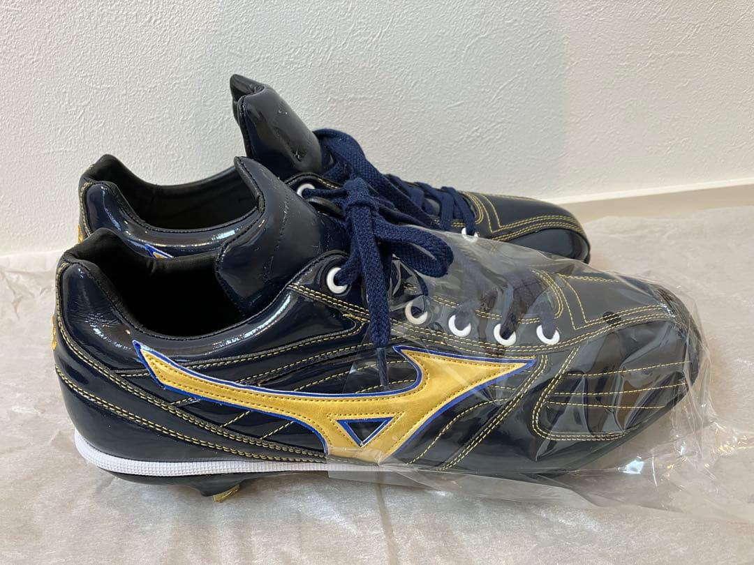 最終値下げ　野球用金具スパイク　26.5センチ　右足Ｐ革あり