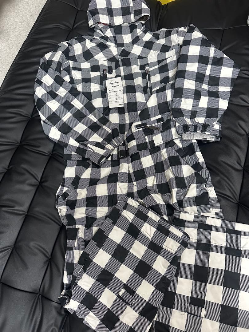 スノーボードウェア　新品タグ付　つなぎ