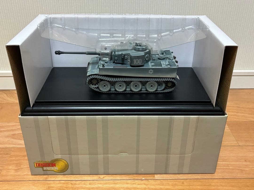 ドラゴン 1/35 ティーガーI 極初期型 第502重戦車大隊所属 100号車
