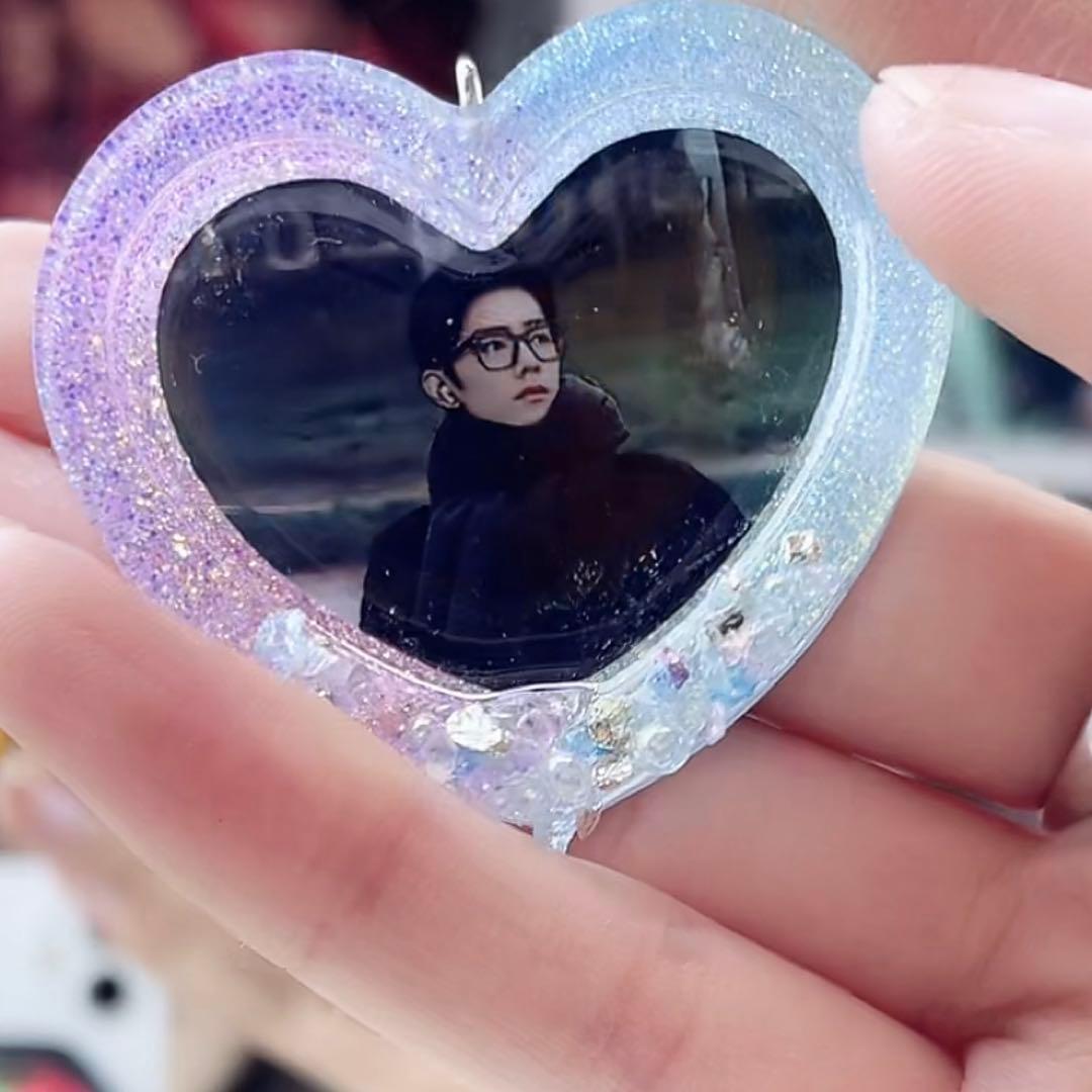 肖戦 ゴージャスなキラキラ 星&ハート　レジンキーホルダー14点セット❣️確認用