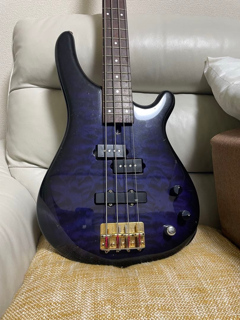 ダークブルー エレキベース ゴールドブリッジ