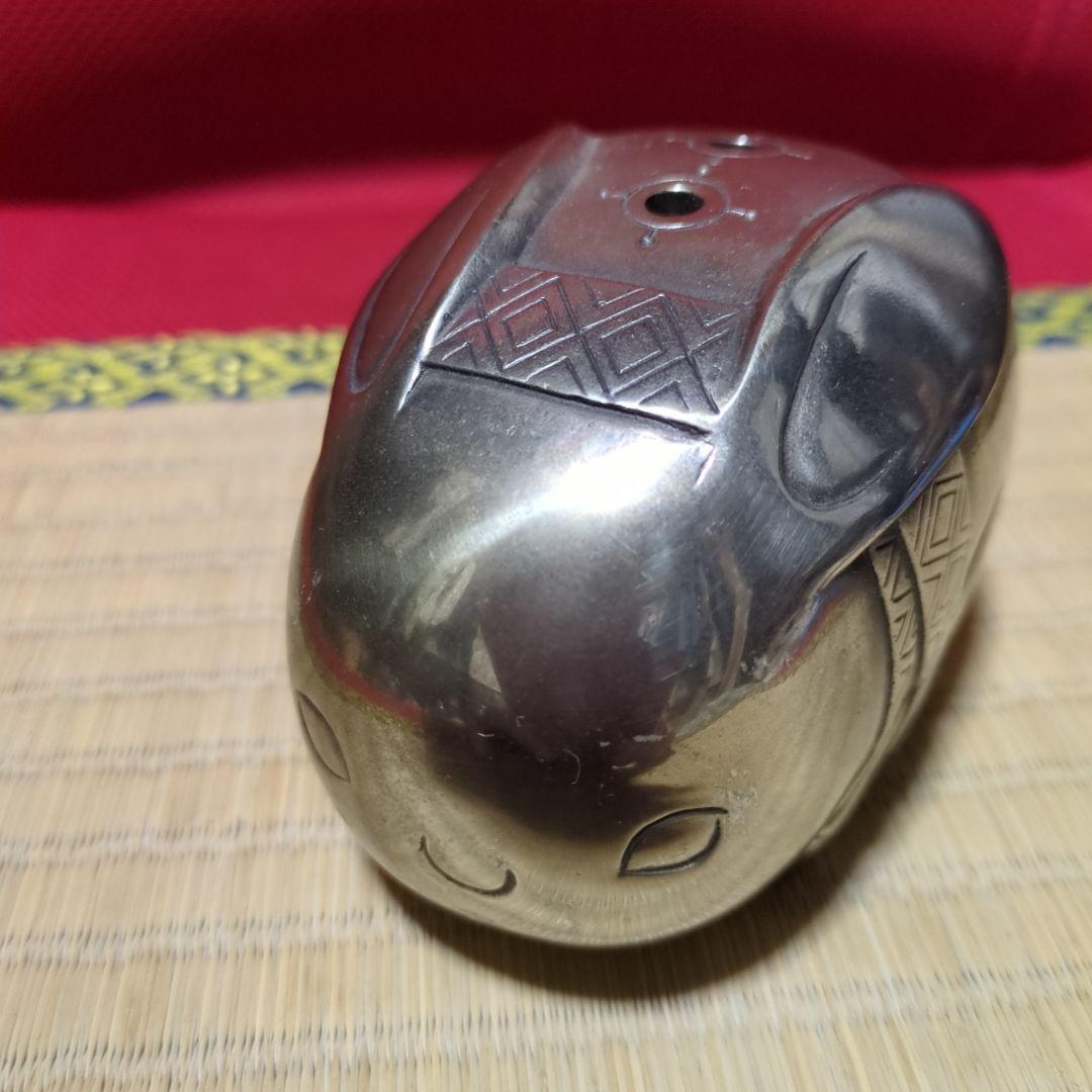 金属製 花柄彫刻兎型伏せ香炉、 置物、蓮田修吾郎刻