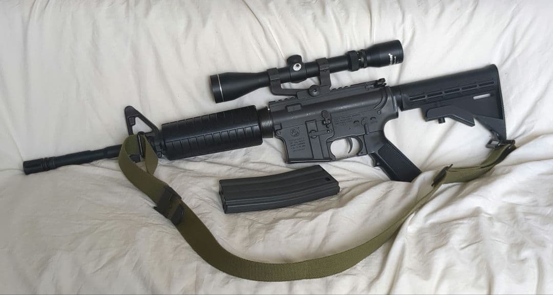 東京マルイ　スタンダード電動ガン　m4a1 カービン　スコープ　スリング付き