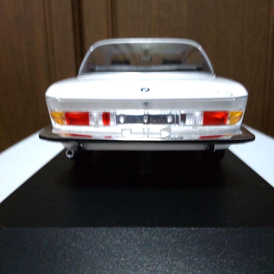  2800 CS 1968 ホワイト 1/18 ミニチャンプス