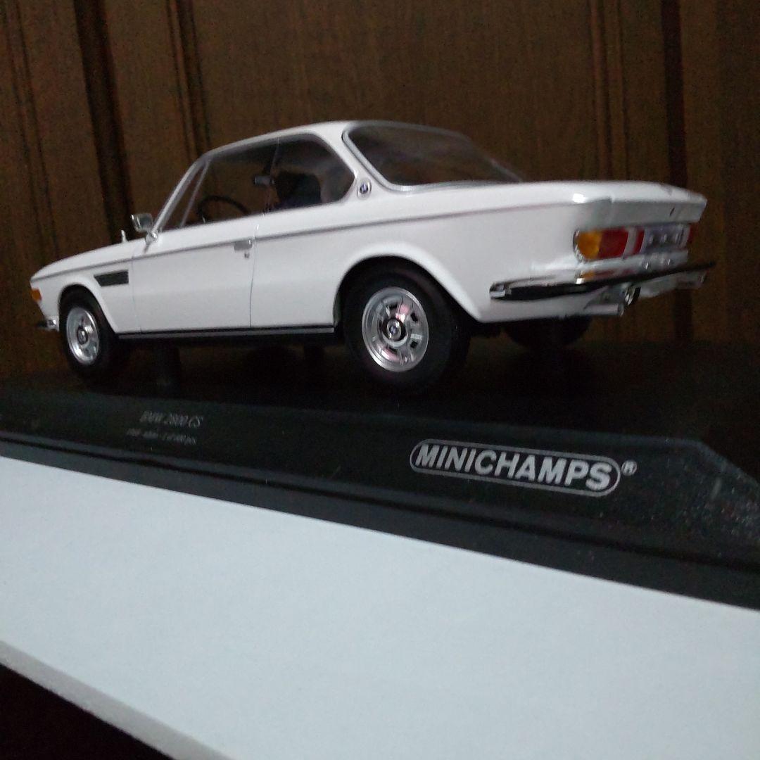  2800 CS 1968 ホワイト 1/18 ミニチャンプス