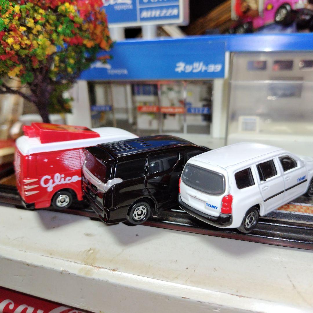Ｓ★商品Ｎｏ.３７４６★トミカタウン・☆Ｎｅｔｚ・ＴＯＹＯＴＡ＆トヨタ車１２台★