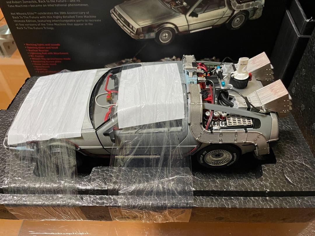価格変更1/18ホットウィール バックトゥーザフューチャー アルティメット未展示