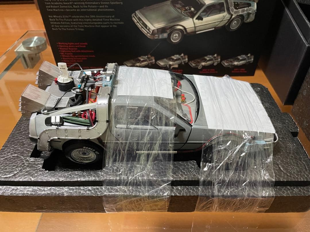 価格変更1/18ホットウィール バックトゥーザフューチャー アルティメット未展示