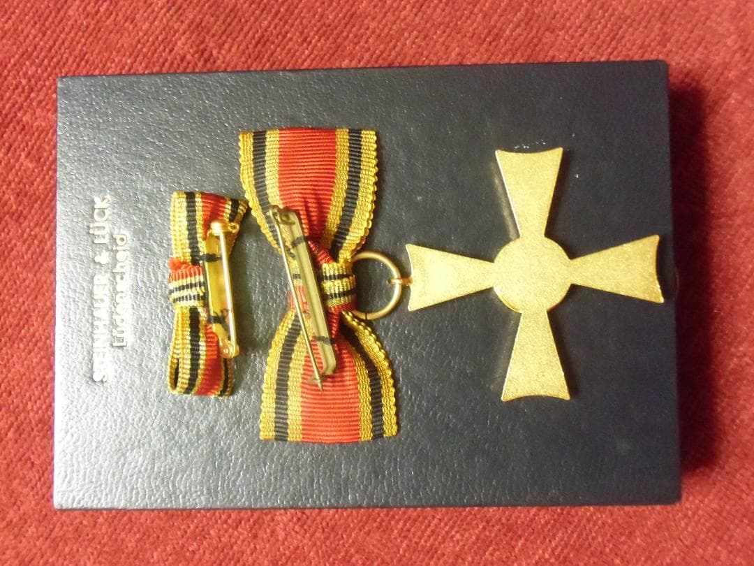 ＢＷドイツ軍/連邦軍＊女性用＊１９５２年＊連邦功労勲章２級（実物）
