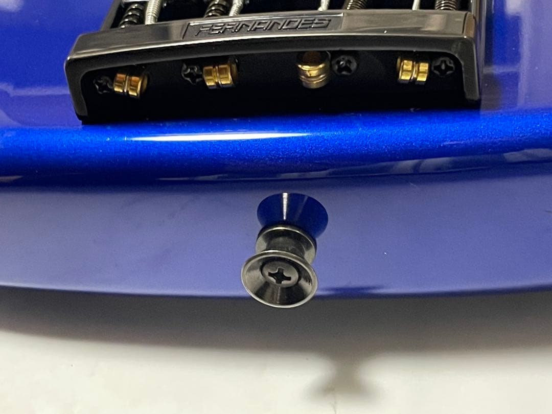 フェルナンデス　FERNANDES REVOLVER エレキベース