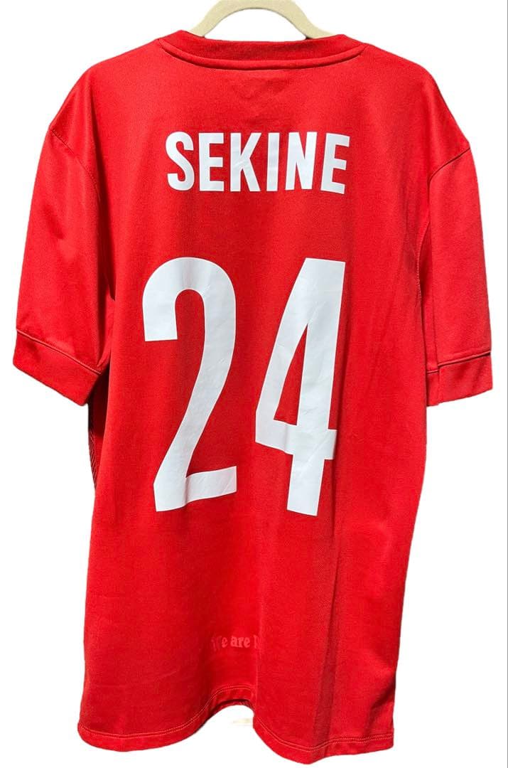 サッカー　浦和レッズ　関根貴大　ユニフォーム