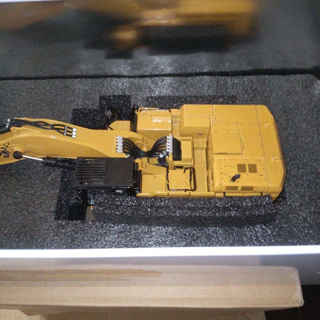 模型製作用品 CAT 395 NEXT GENERATION EXCAVATOR 85959
