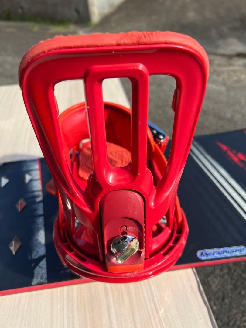 k2の板(147㎝)とSALOMONのビンディング