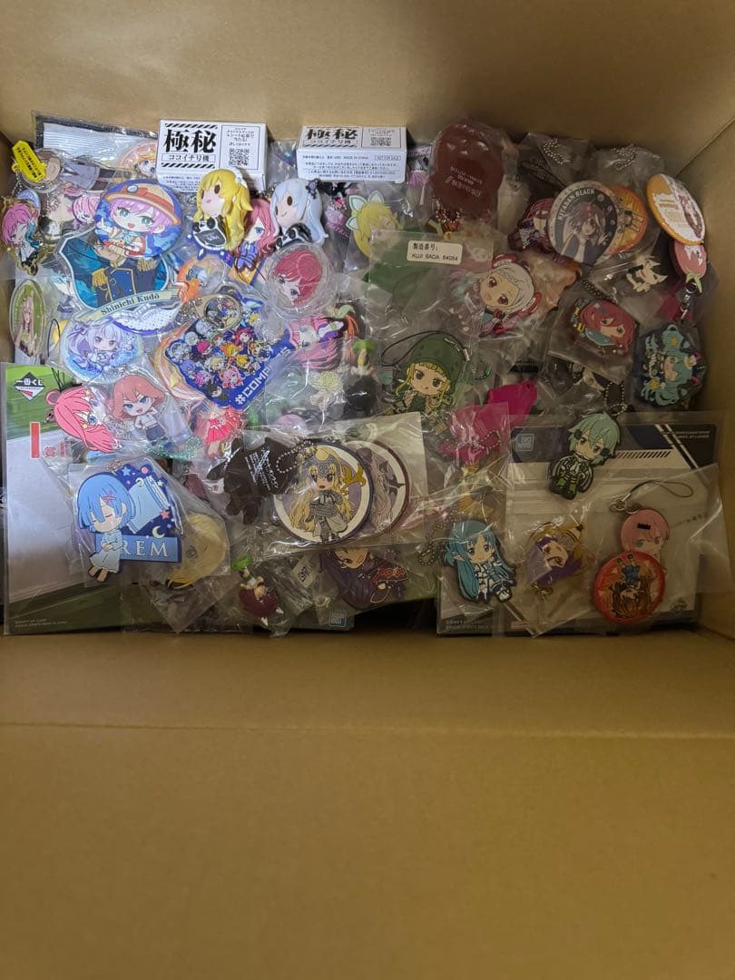 キャラクターグッズ ノンジャンル 缶バッジ アクリルスタンド 大量 まとめ売り♡