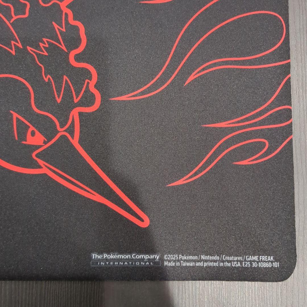 テ*ン様 ロケット団のファイヤー プレイマット 【M2】