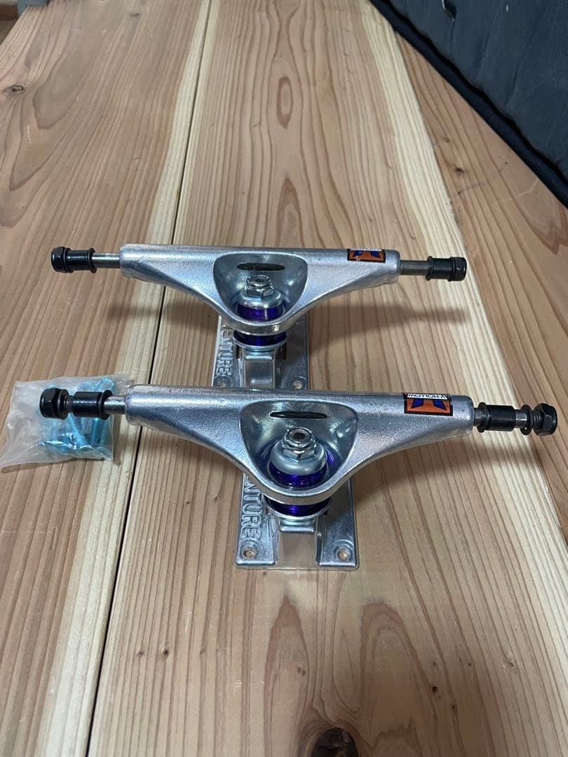 Venture(ベンチャー)トラック スケボー トラック