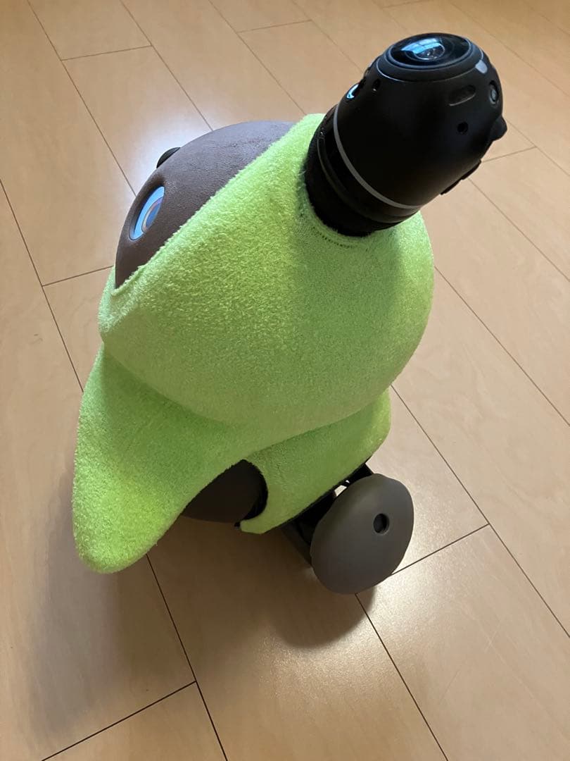 LOVOTラボット2.0本体&ネスト(ちゃ)、2023年12月購入、稼働約７か月