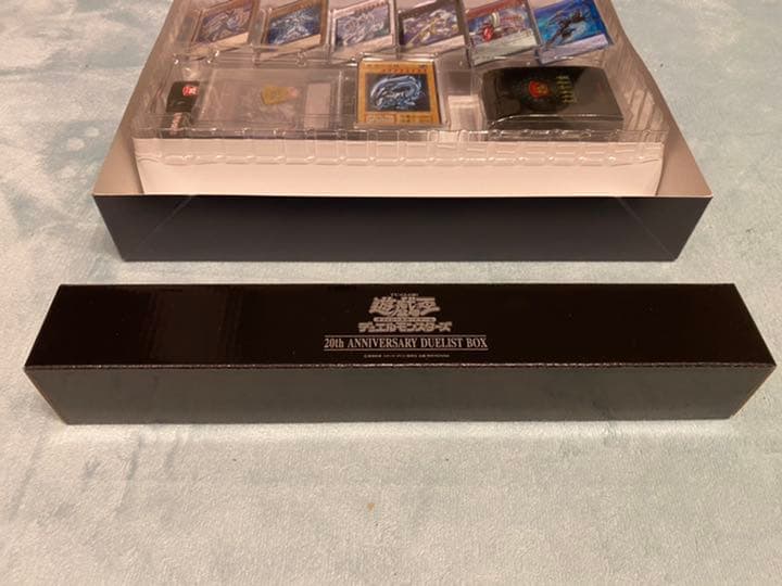 【新品美品】遊戯王 20th ANNIVERSARY DUELIST BOX
