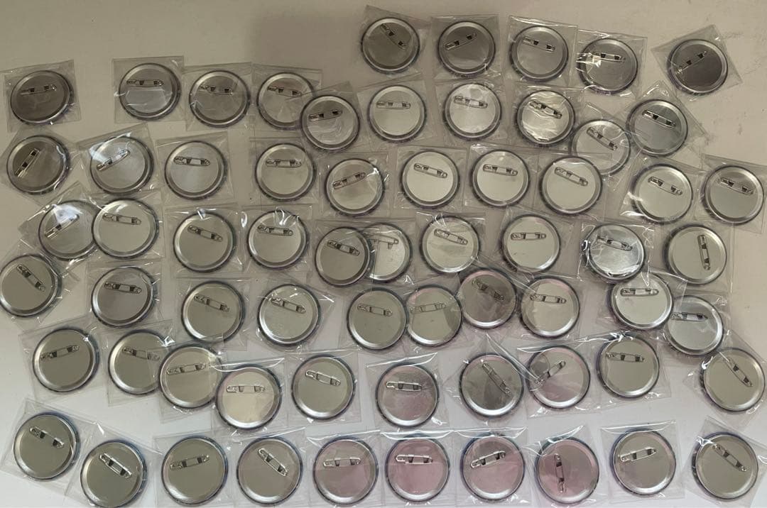 お値下げQ52.うらたぬき 浦島坂田船 date 愚かなオルカ 缶バッジ 等身