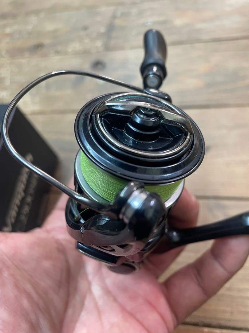 SHIMANO Vanquish C2500SHG スピニングリール