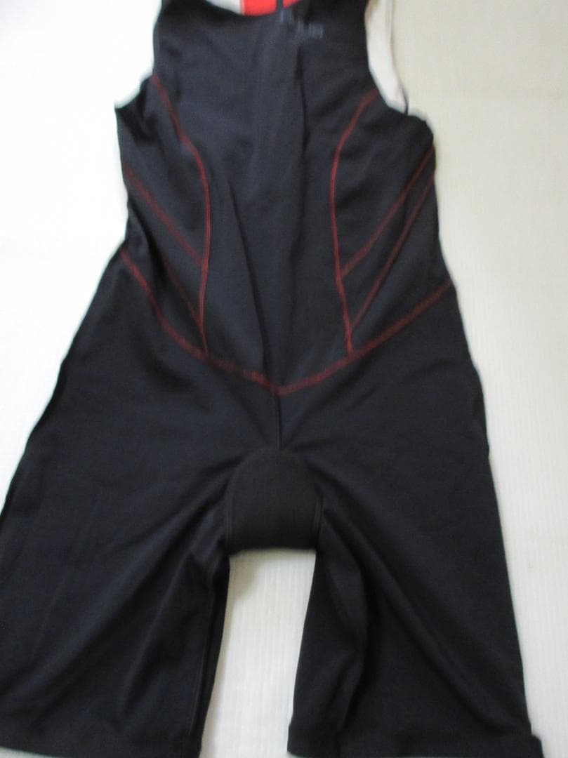 (O33)未使用 HUUBトライスーツ黒 ESSENTIAL TRIATHLON
