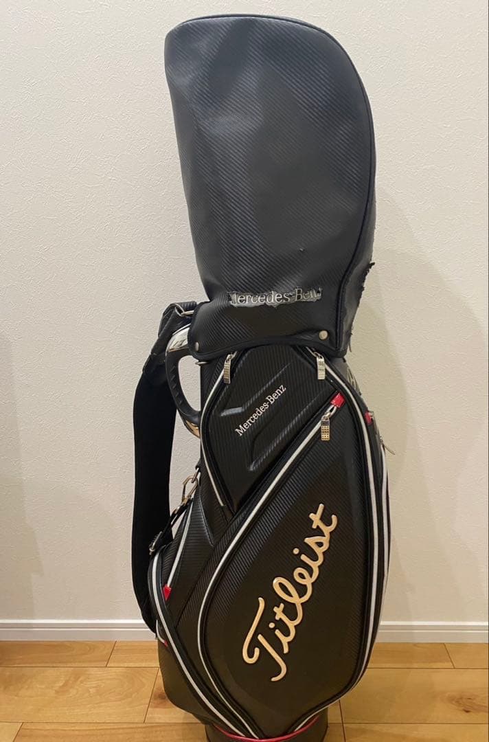 メルセデスベンツ×タイトリスト キャディーバック