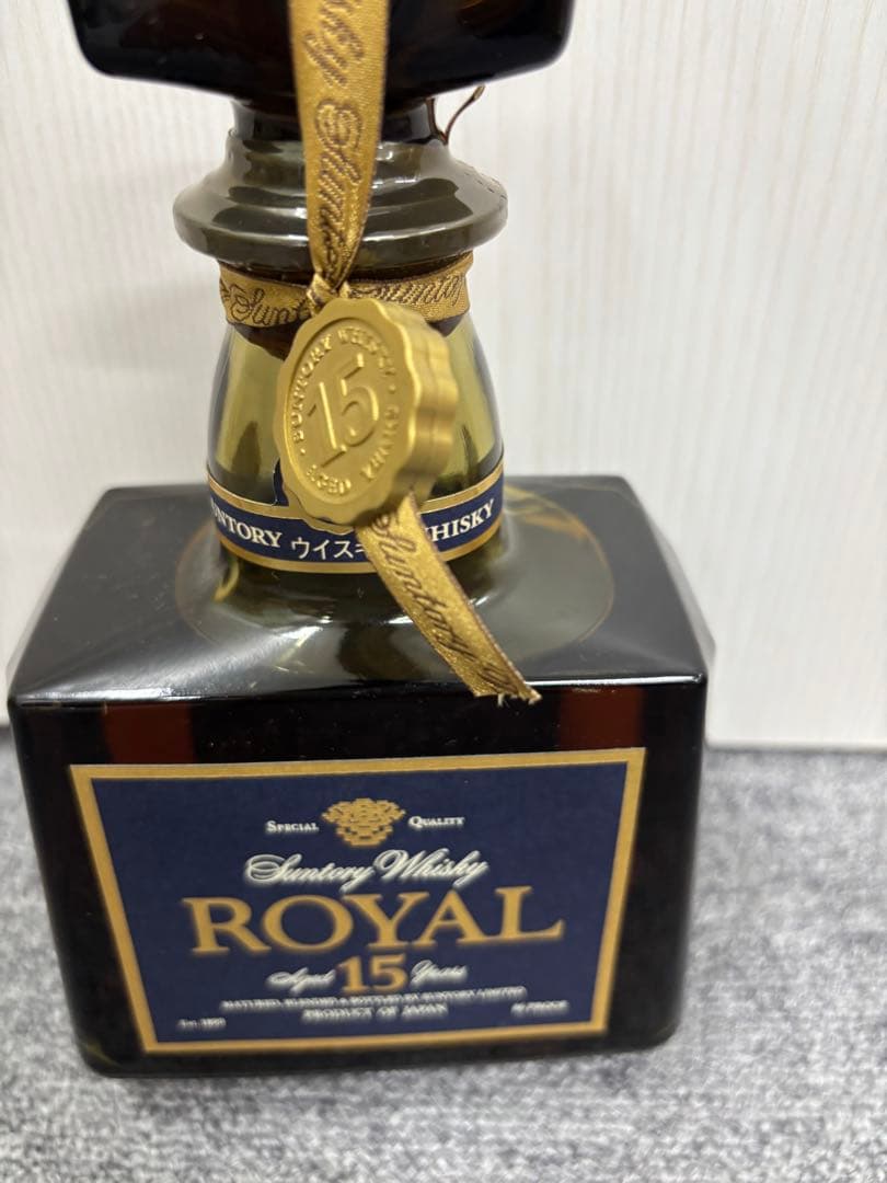 【新品未開封】サントリーウイスキーローヤルプレミアム15年