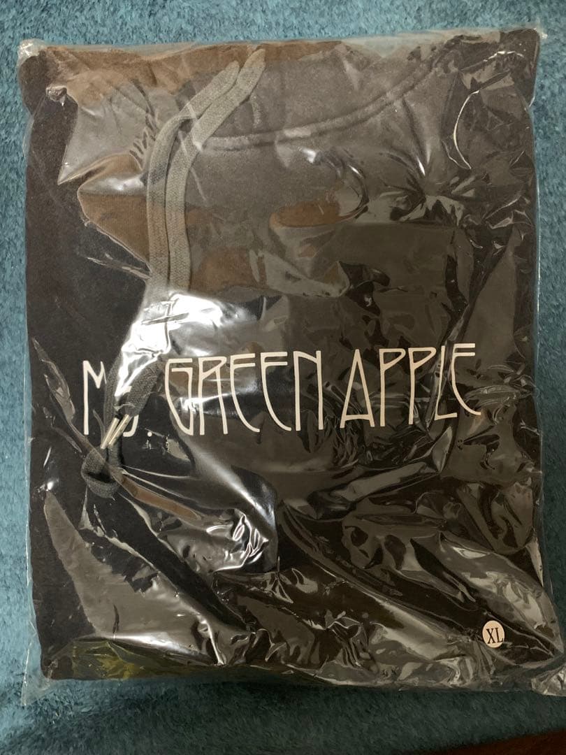 Mrs. GREEN APPLE ミセス　BABEL フーディ XL