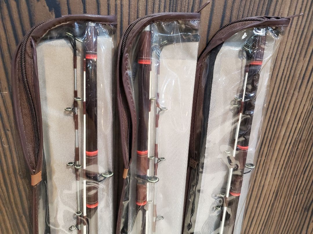 未使用　カーボン舟竿　秘伝　1-210　３本セット