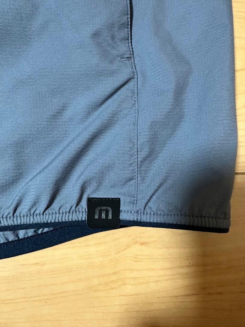 トラビスマシュー　ナイロンジャケット